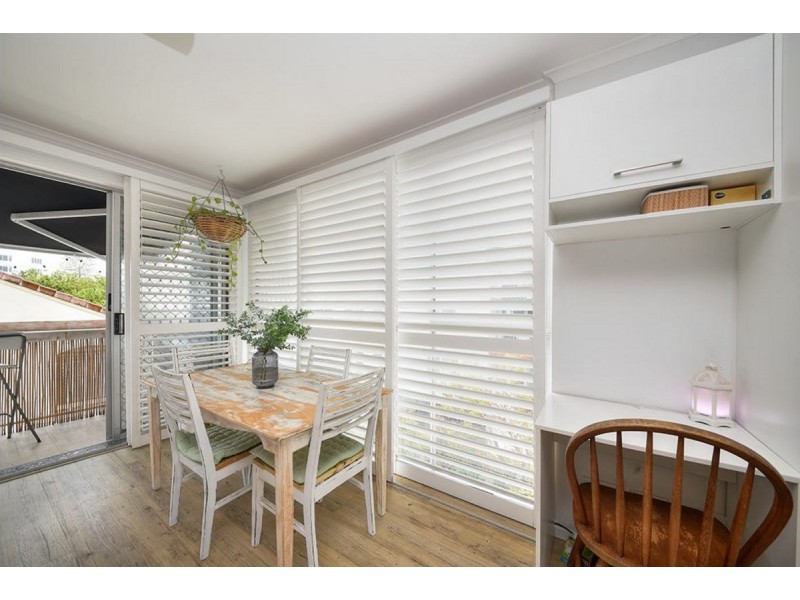 6/16 Riviera Road, Miami QLD 4220