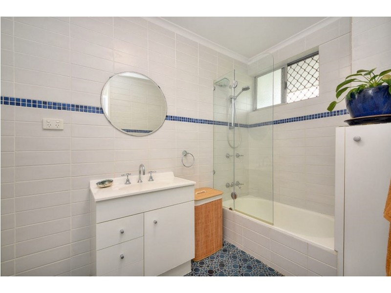 6/16 Riviera Road, Miami QLD 4220