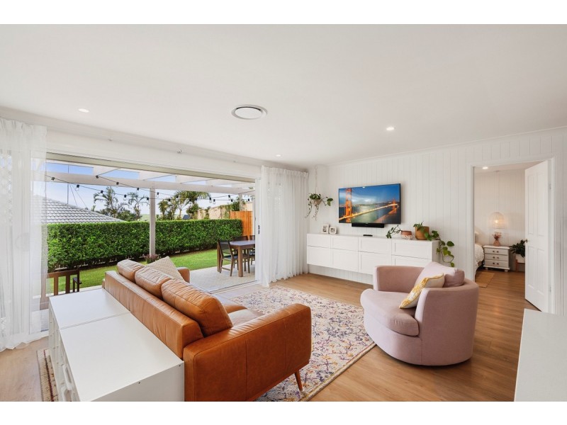 2 Berkley Court, Highland Park QLD 4211