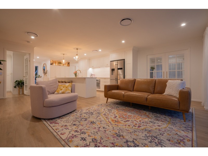 2 Berkley Court, Highland Park QLD 4211