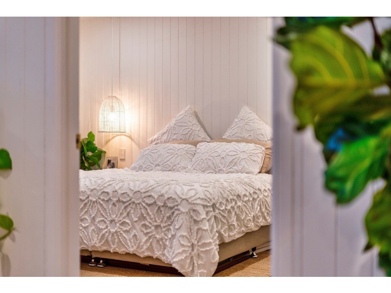 2 Berkley Court, Highland Park QLD 4211