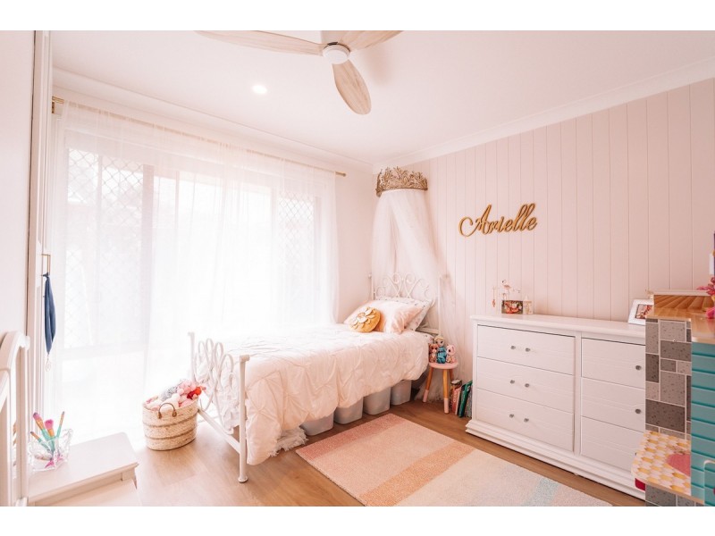 2 Berkley Court, Highland Park QLD 4211