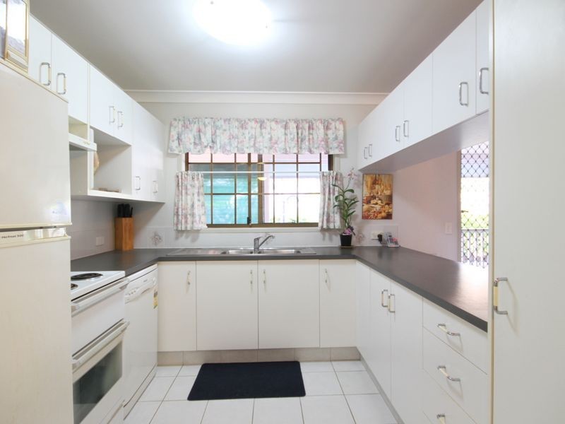 10 Bushmead Street, Nerang QLD 4211