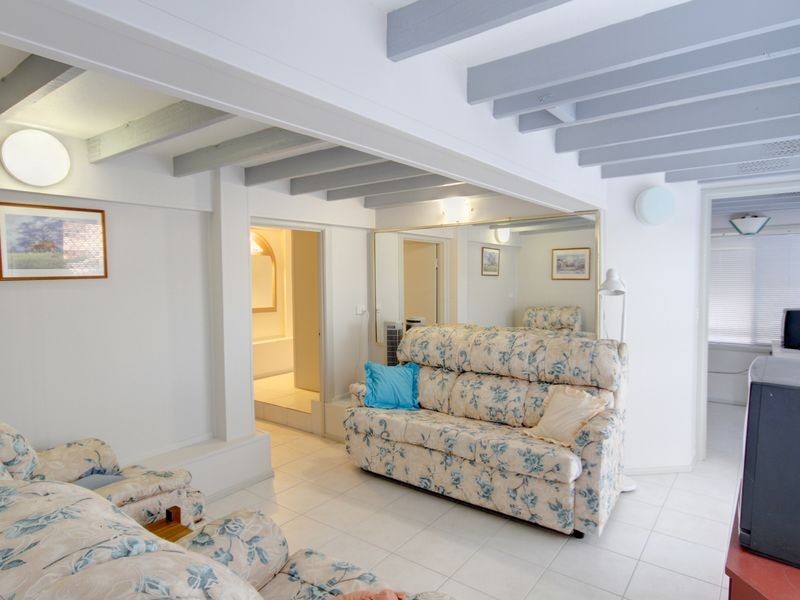 10 Bushmead Street, Nerang QLD 4211