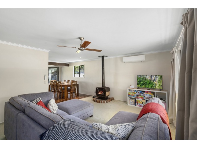 16 Eureka Crescent, Nerang QLD 4211
