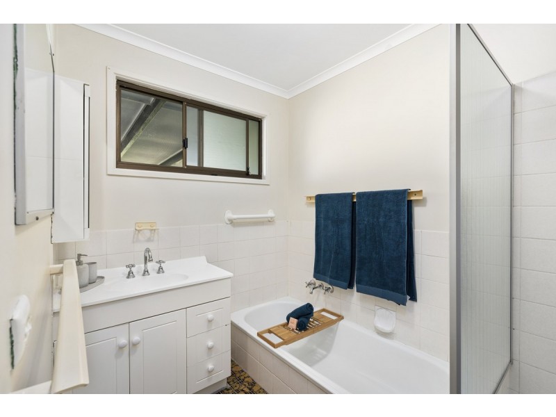 16 Eureka Crescent, Nerang QLD 4211