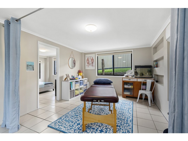 16 Eureka Crescent, Nerang QLD 4211