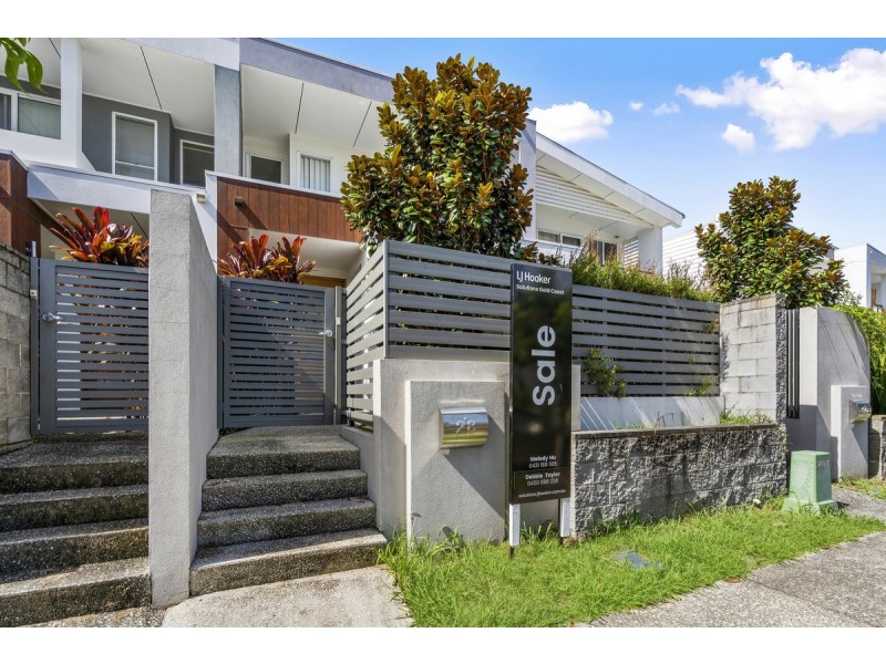 28 Evergreen View, Robina QLD 4226