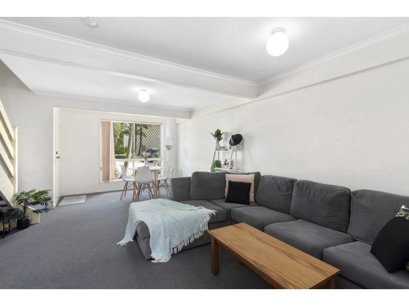 29/125 Pappas Way, Carrara QLD 4211