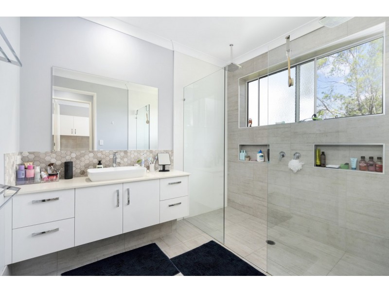 110 Carrington Road, Bonogin QLD 4213