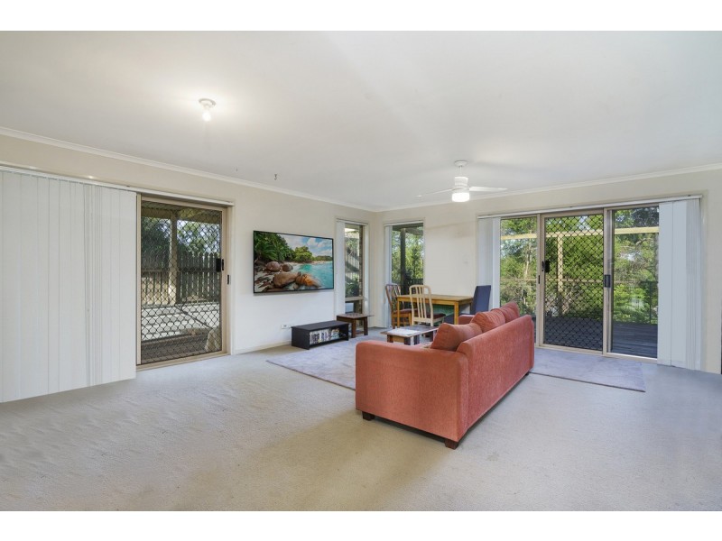 2 Bards Court, Nerang QLD 4211