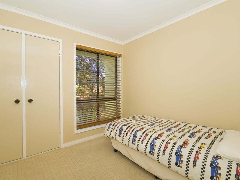 26 Summit Crescent, Carrara QLD 4211