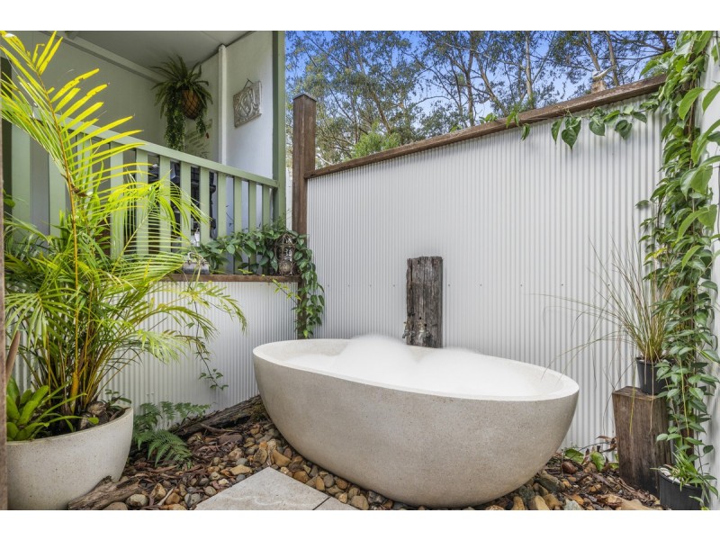 16 Canyon Parade, Springbrook QLD 4213