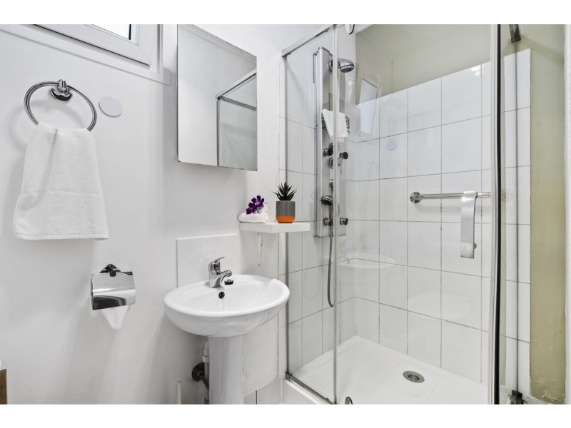 16 Canyon Parade, Springbrook QLD 4213