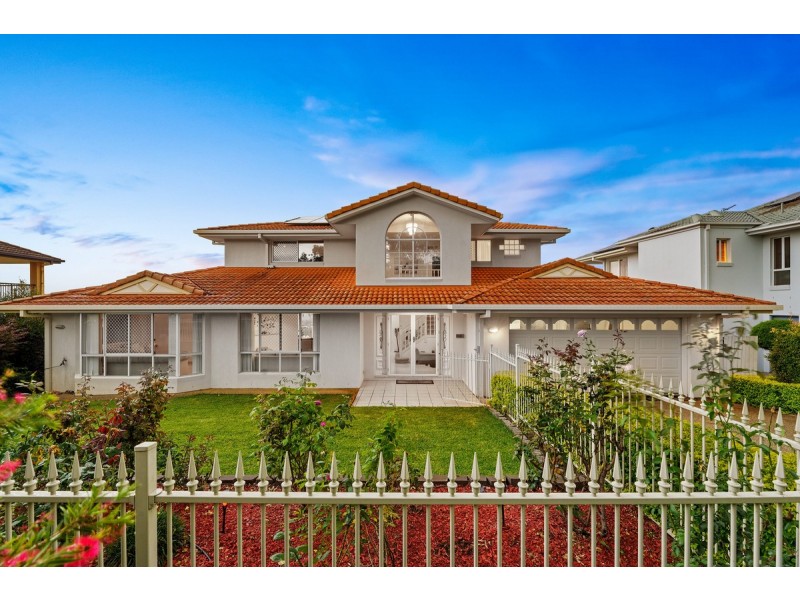 9 Galleria Court, Highland Park QLD 4211