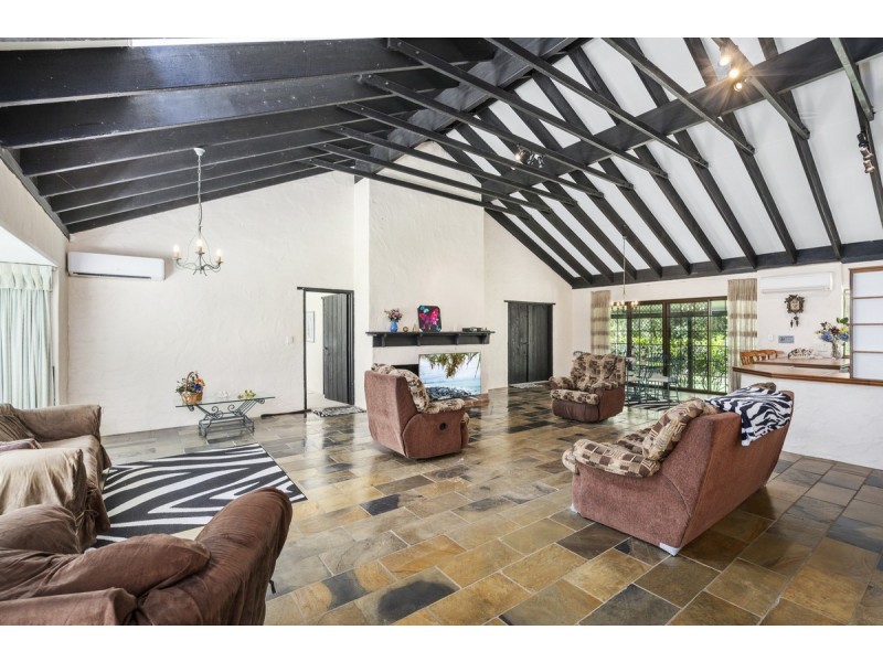 214 Crane Crescent, Nerang QLD 4211
