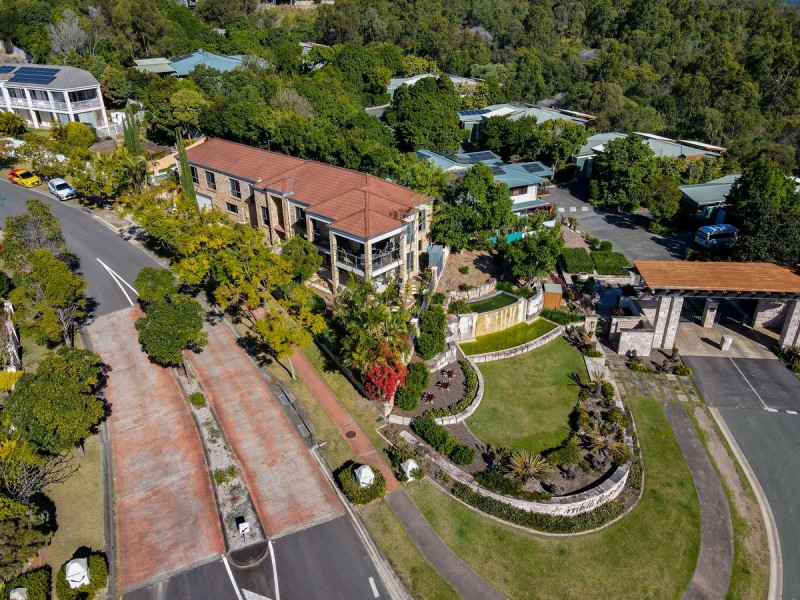 55 Armstrong Way, Highland Park QLD 4211