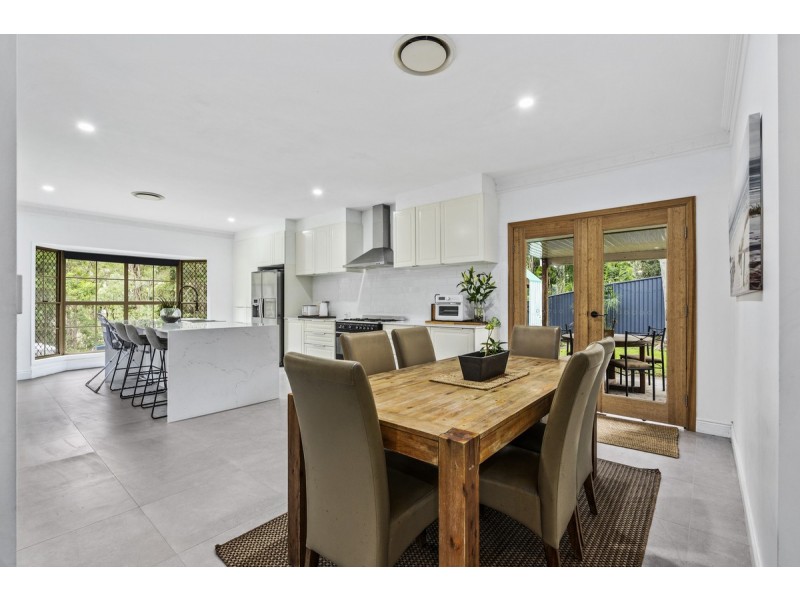 8 Winderadeen Court, Nerang QLD 4211