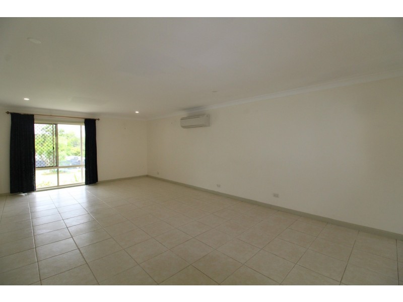 18 Guthrie Parade, Carrara QLD 4211
