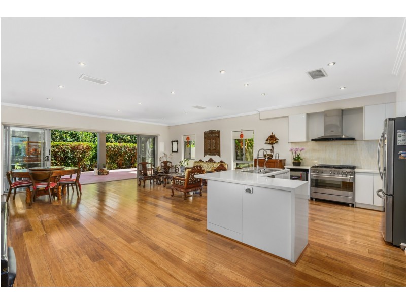 1 Jurien Crescent, Varsity Lakes QLD 4227