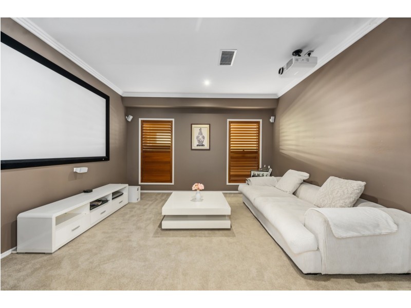 1 Jurien Crescent, Varsity Lakes QLD 4227