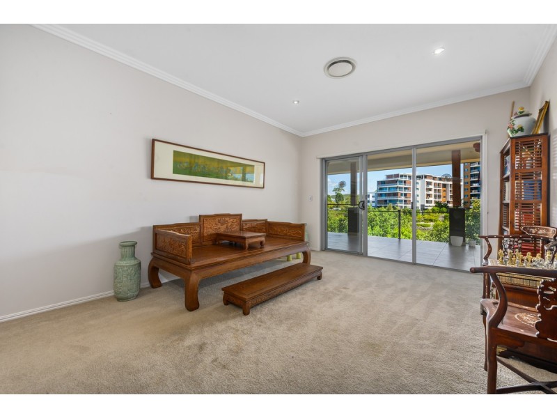 1 Jurien Crescent, Varsity Lakes QLD 4227