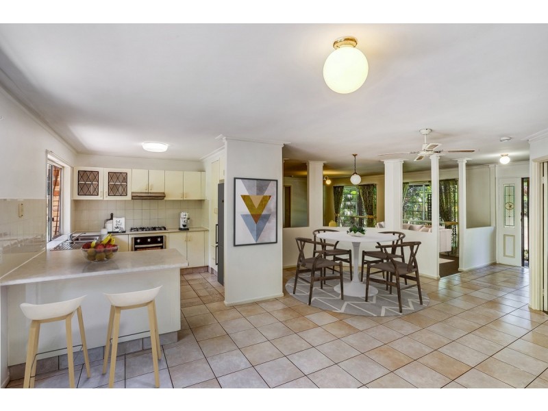 8 Banyula Drive, Gaven QLD 4211