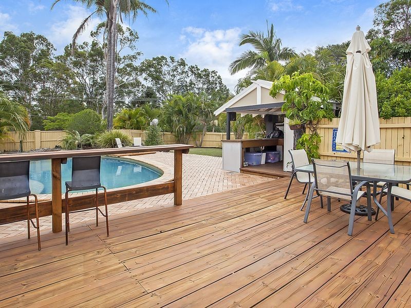 2 Winderadeen Court, Nerang QLD 4211