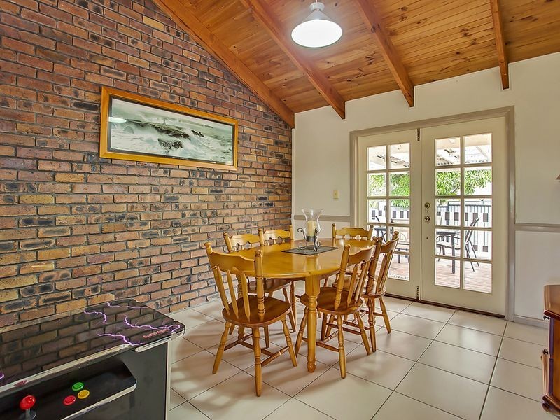 2 Winderadeen Court, Nerang QLD 4211