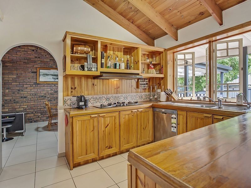 2 Winderadeen Court, Nerang QLD 4211