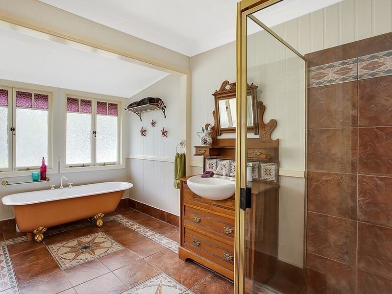 2 Winderadeen Court, Nerang QLD 4211