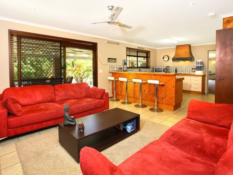 19 Nerang River Drive, Nerang QLD 4211
