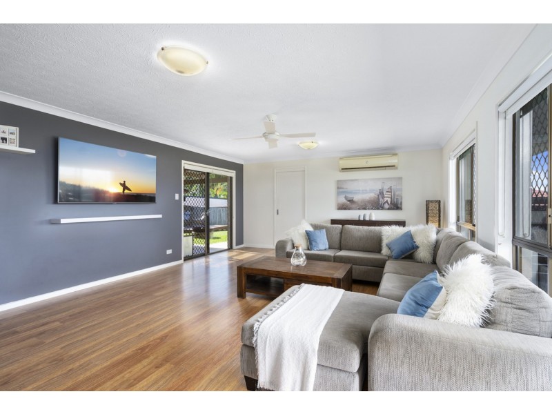 54 Pappas Way, Carrara QLD 4211