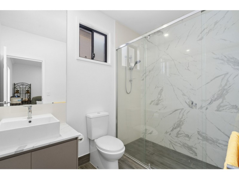 7/33 Sickle Avenue, Hope Island QLD 4212