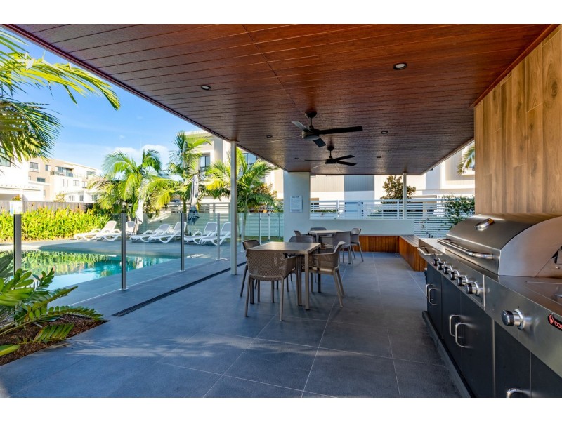 7/33 Sickle Avenue, Hope Island QLD 4212