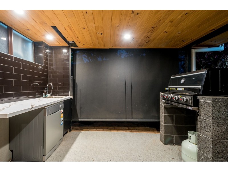 28 Orlando Court, Highland Park QLD 4211