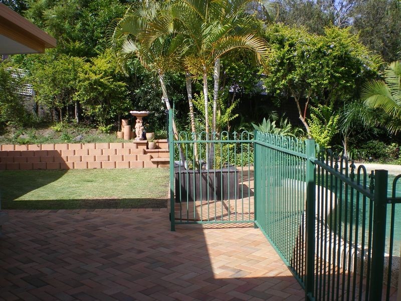 5 Glengarry Close, Highland Park QLD 4211