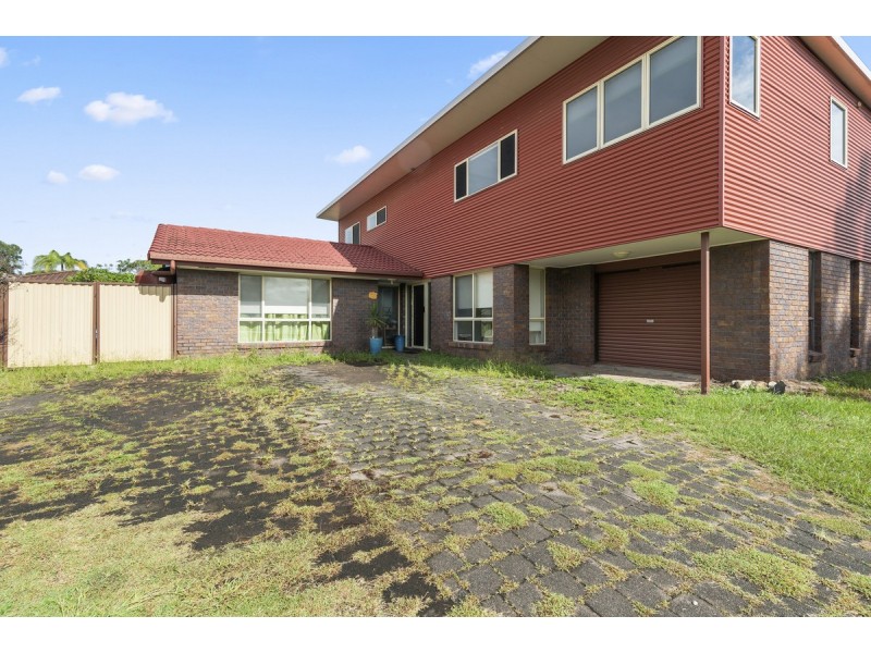 54 Chisholm Road, Carrara QLD 4211