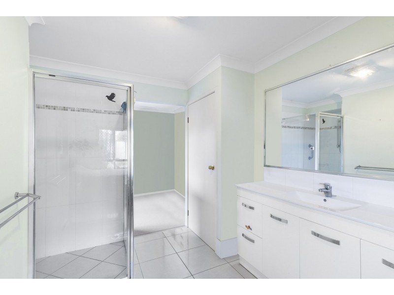 54 Chisholm Road, Carrara QLD 4211