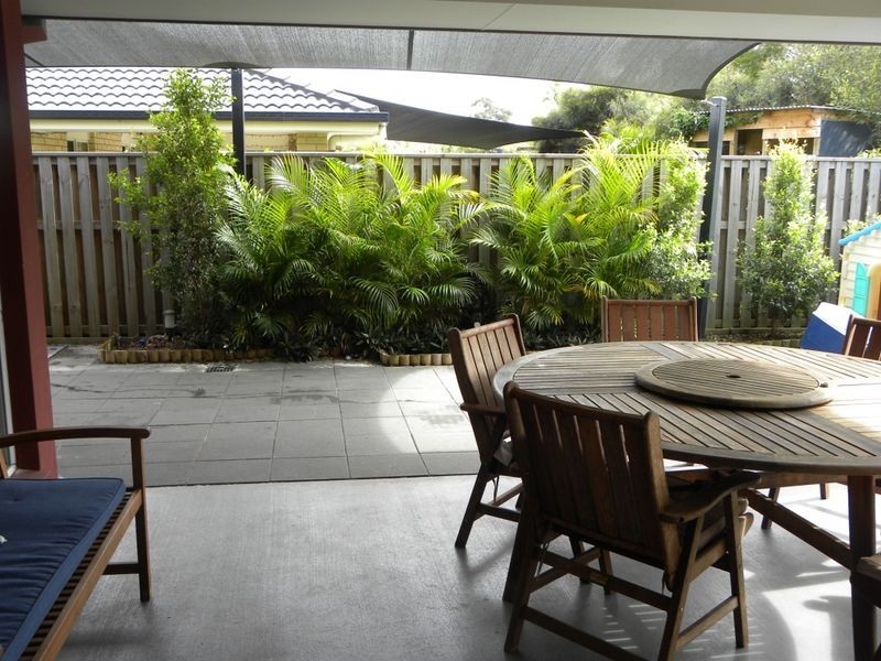 8 Kelsey Circuit, Nerang QLD 4211