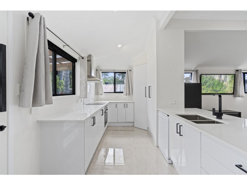 27 Mount Street, Nerang QLD 4211