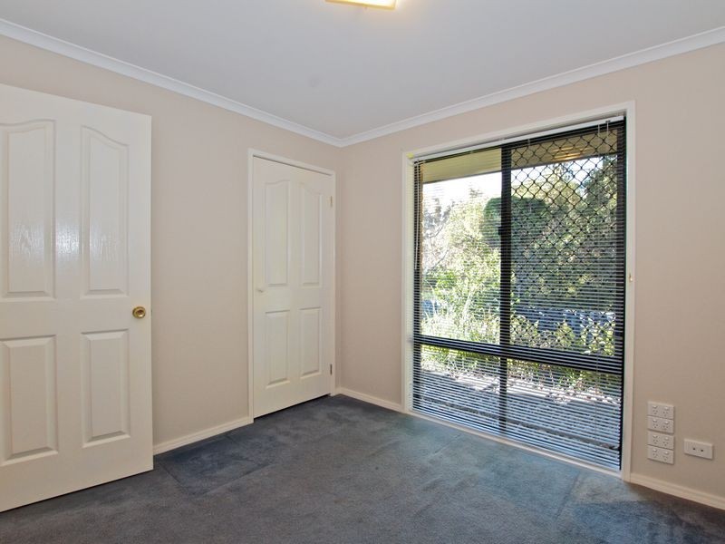 24 Greenbank Circuit, Carrara QLD 4211