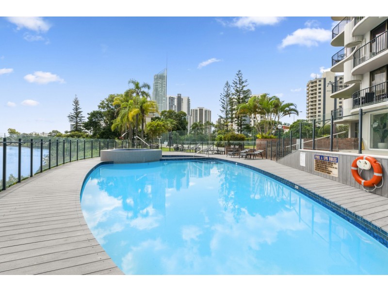 57/2940 Gold Coast Highway, Surfers Paradise QLD 4217