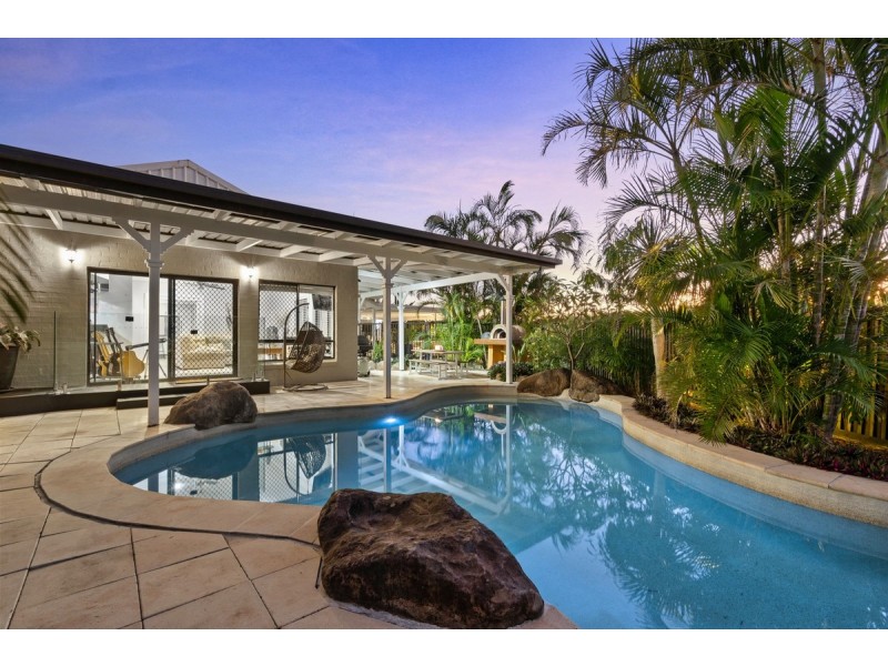 8 Pilbara Place, Worongary QLD 4213