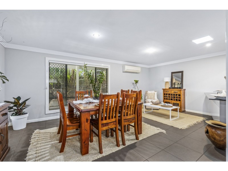 8 Pilbara Place, Worongary QLD 4213