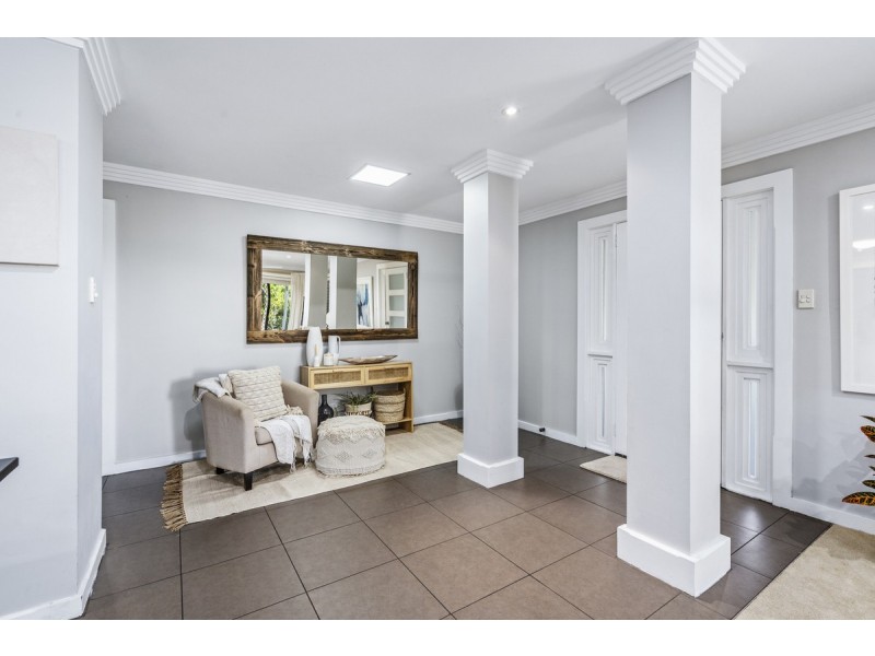 8 Pilbara Place, Worongary QLD 4213