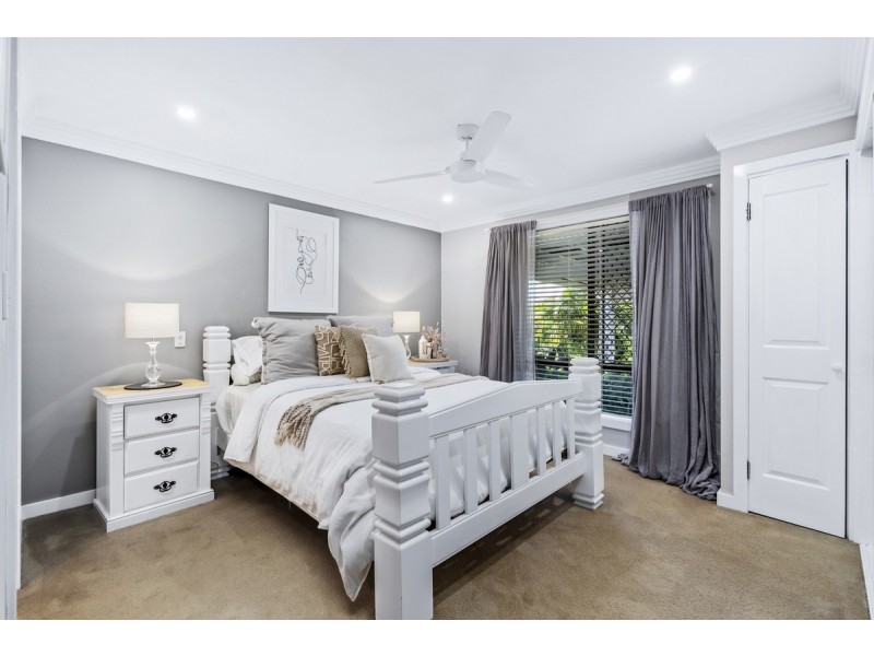 8 Pilbara Place, Worongary QLD 4213