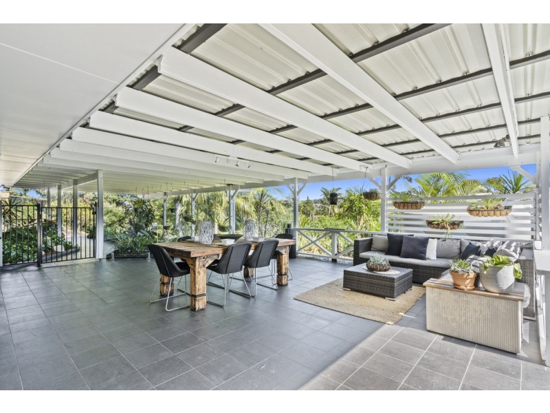 8 Pilbara Place, Worongary QLD 4213