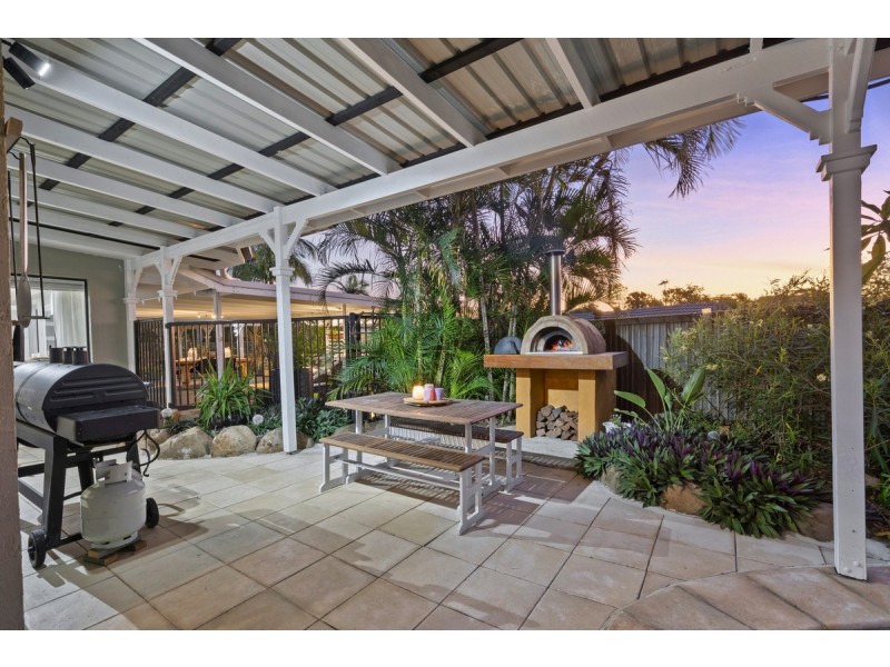 8 Pilbara Place, Worongary QLD 4213