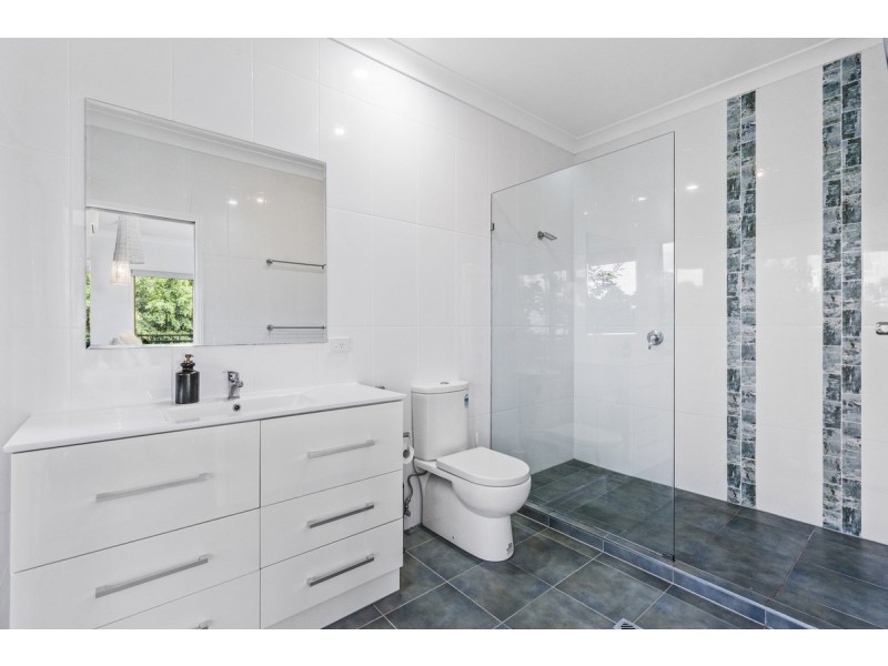 10-12 Sumba Court, Tamborine Mountain QLD 4272